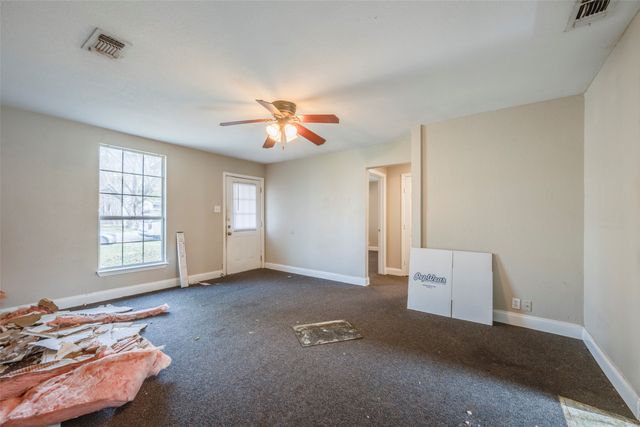 4320 Voncille Street, Haltom City, TX 76117