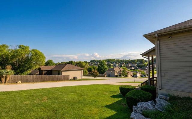 1401 S 13th Street, Ozark, MO 65721