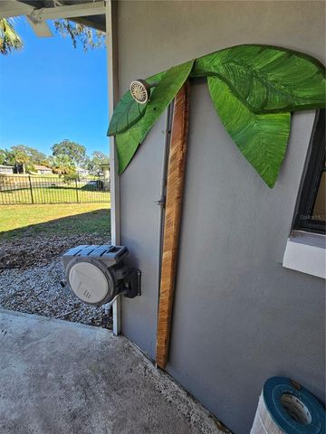 10 FANWOOD COURT, Palm Coast, FL 32137