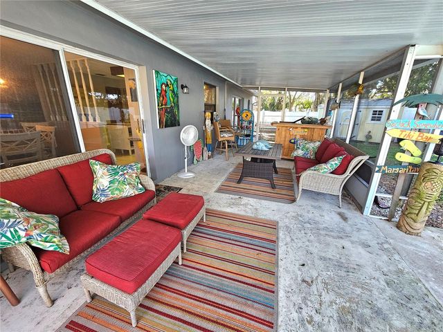 10 FANWOOD COURT, Palm Coast, FL 32137