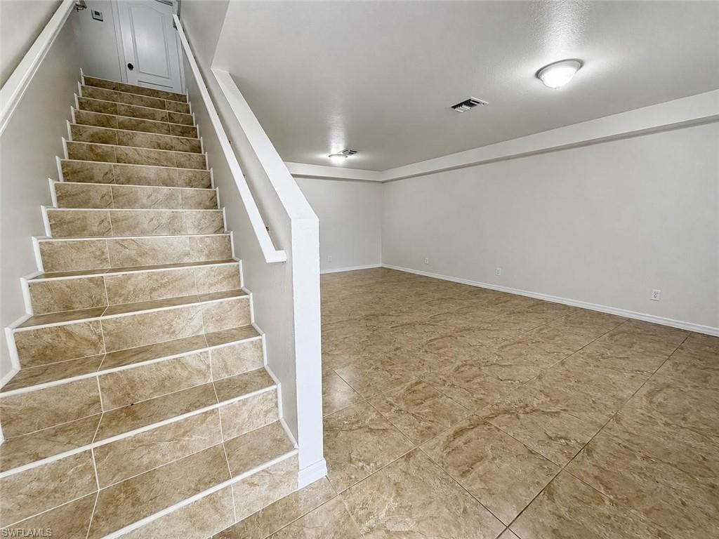 918 Marilyn AVE S, LEHIGH ACRES, FL 33974 — photo 2