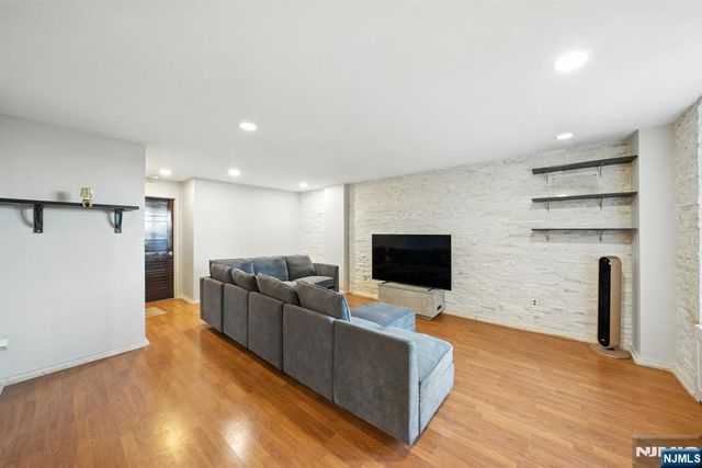 50 Glenwood Avenue 702, Jersey City, NJ 07306