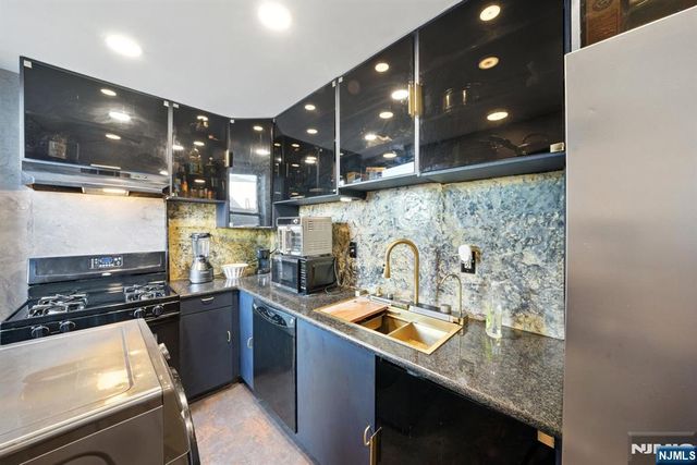 50 Glenwood Avenue 702, Jersey City, NJ 07306
