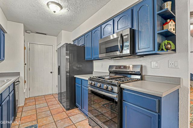 11160 WHARF COVE Drive, El Paso, TX 79936