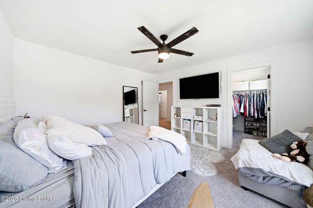 2411 Govern Ct, Fisherville, KY 40023
