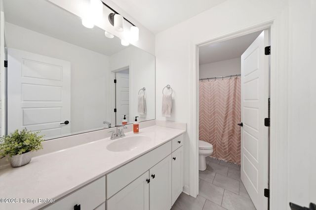 2411 Govern Ct, Fisherville, KY 40023