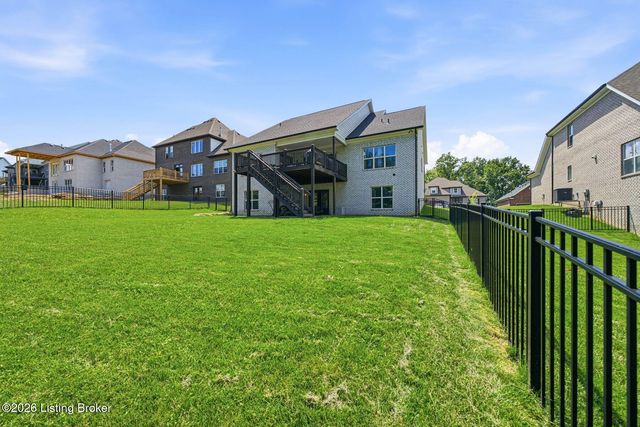 2411 Govern Ct, Fisherville, KY 40023