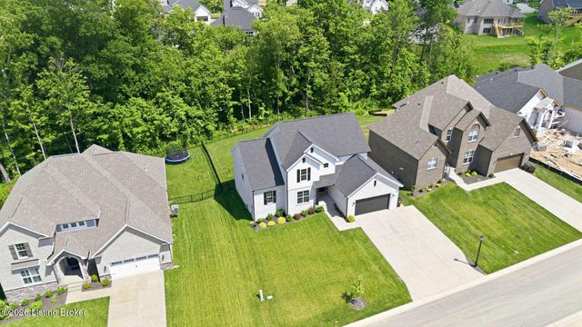 2411 Govern Ct, Fisherville, KY 40023