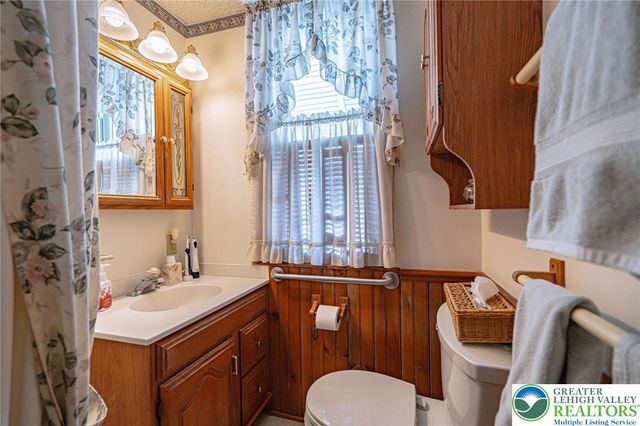 115 Macungie Avenue, Emmaus Boro, PA 18049