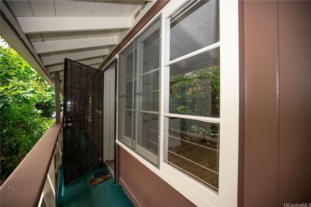 423 Kaiolu Street 207, Honolulu, HI 96815