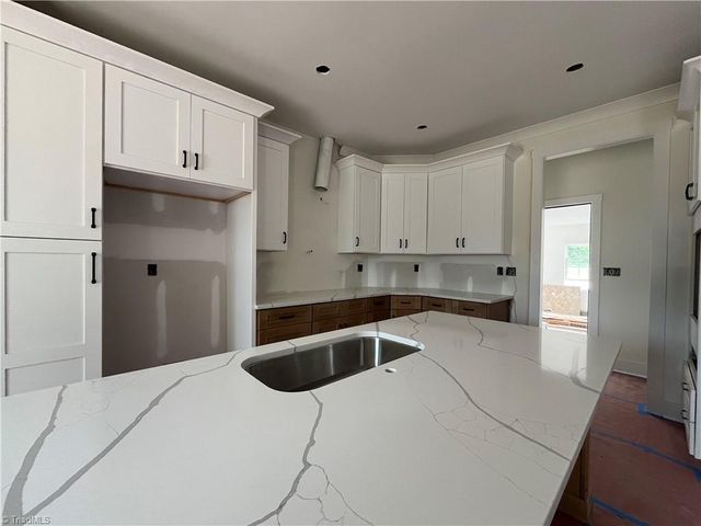 6815 Ridge Road, Lexington, NC 27295