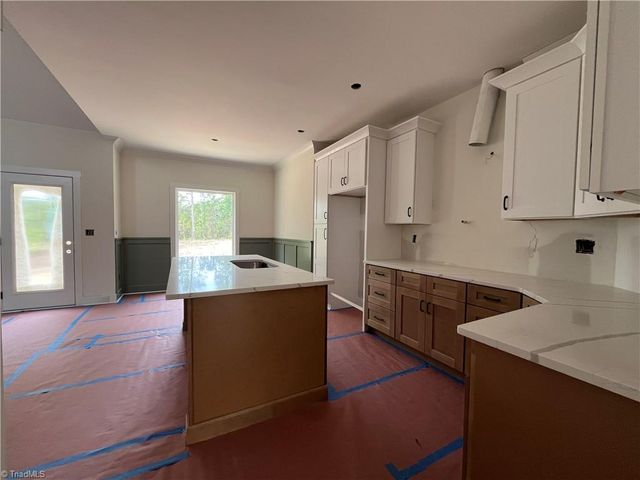 6815 Ridge Road, Lexington, NC 27295