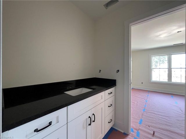 6815 Ridge Road, Lexington, NC 27295