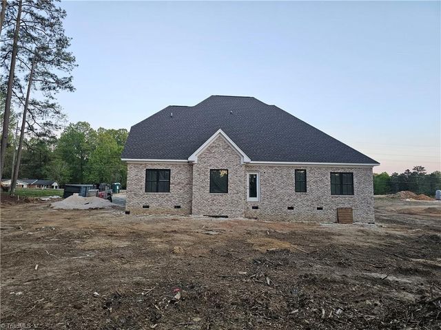 6815 Ridge Road, Lexington, NC 27295