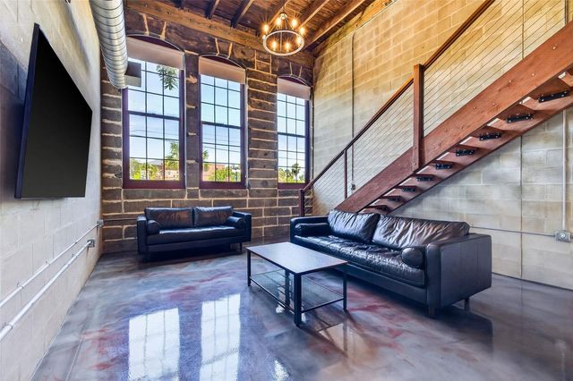 2001 E 2ND AVENUE 8, Tampa, FL 33605