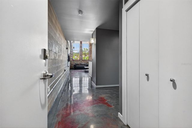 2001 E 2ND AVENUE 8, Tampa, FL 33605