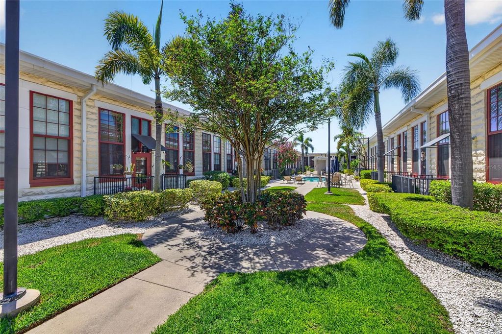 2001 E 2ND AVENUE 8, Tampa, FL 33605