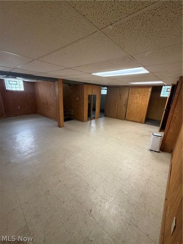 1070 Parkside Road, Cleveland, OH 44108