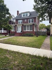 1070 Parkside Road, Cleveland, OH 44108