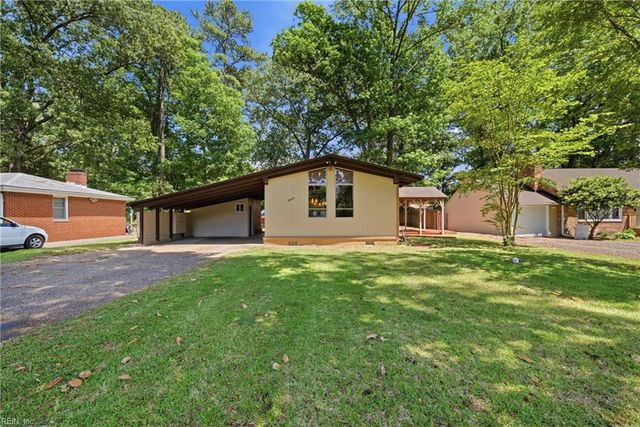 3609 Forest Haven LN, Portsmouth, VA 23703