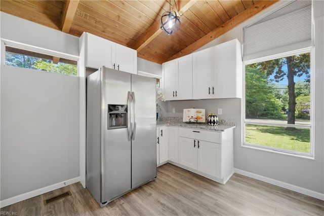 3609 Forest Haven LN, Portsmouth, VA 23703