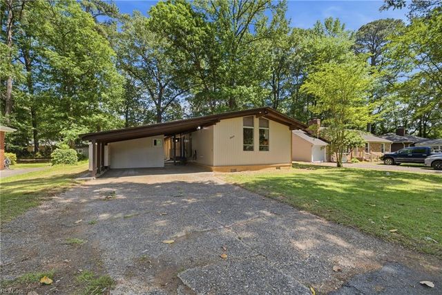 3609 Forest Haven LN, Portsmouth, VA 23703