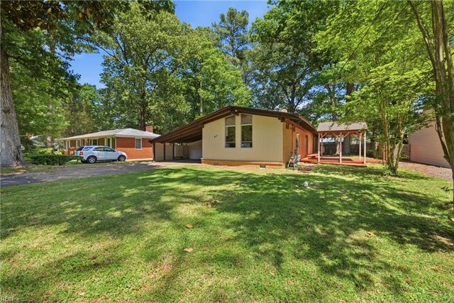 3609 Forest Haven LN, Portsmouth, VA 23703