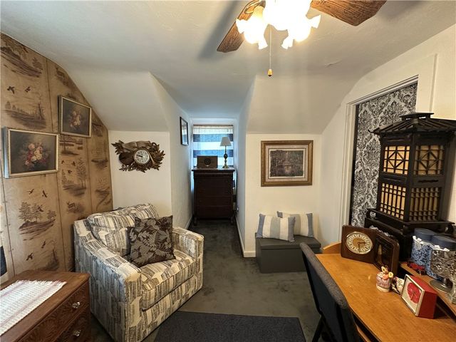 724 Long Run Road, Mckeesport, PA 15132