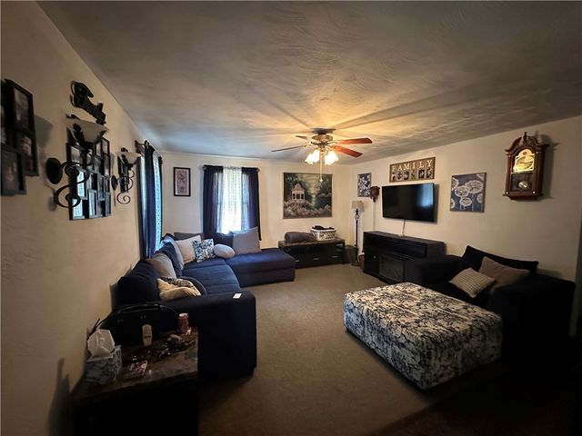 724 Long Run Road, Mckeesport, PA 15132