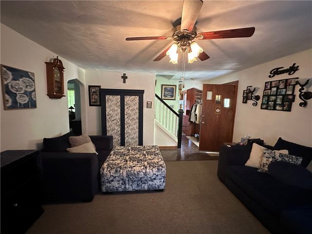 724 Long Run Road, Mckeesport, PA 15132