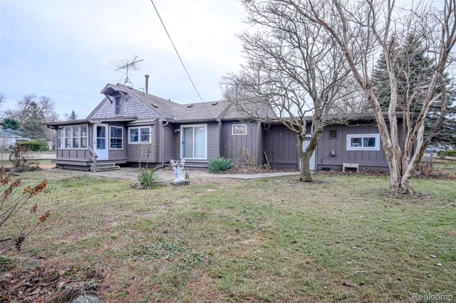 29157 Sheeks Boulevard S, Flat Rock, MI 48134