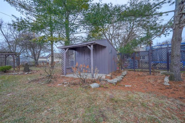 29157 Sheeks Boulevard S, Flat Rock, MI 48134