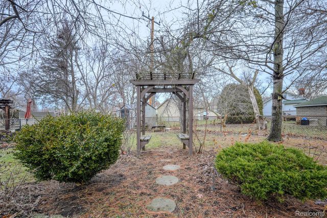 29157 Sheeks Boulevard S, Flat Rock, MI 48134