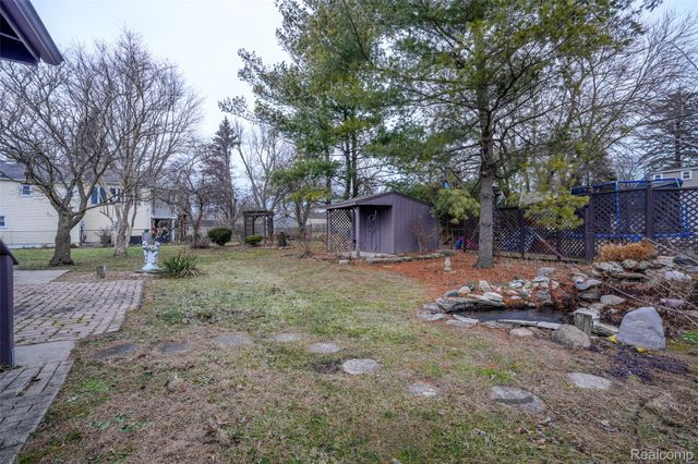 29157 Sheeks Boulevard S, Flat Rock, MI 48134