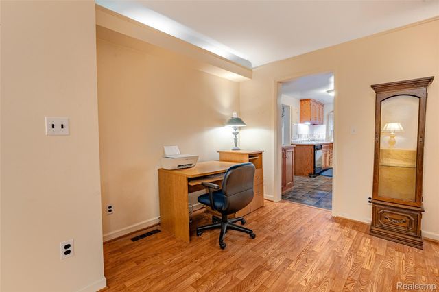 29157 Sheeks Boulevard S, Flat Rock, MI 48134