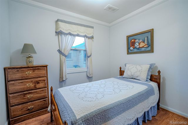 29157 Sheeks Boulevard S, Flat Rock, MI 48134