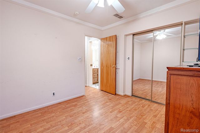 29157 Sheeks Boulevard S, Flat Rock, MI 48134