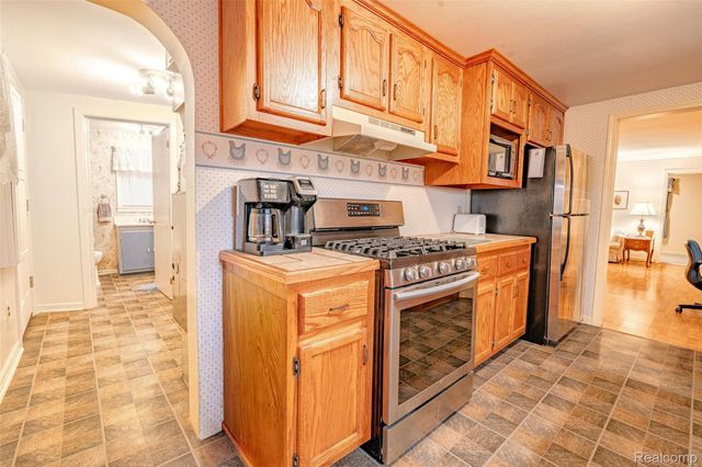 29157 Sheeks Boulevard S, Flat Rock, MI 48134