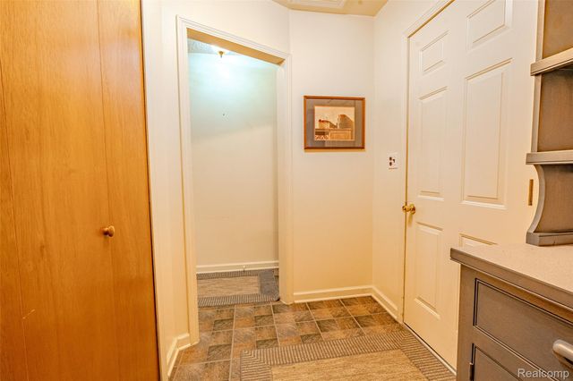 29157 Sheeks Boulevard S, Flat Rock, MI 48134