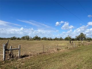 000 Redfish Drive, Hitchcock, TX 77563