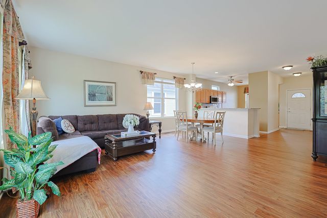 12918 W Willow Creek Lane, Huntley, IL 60142