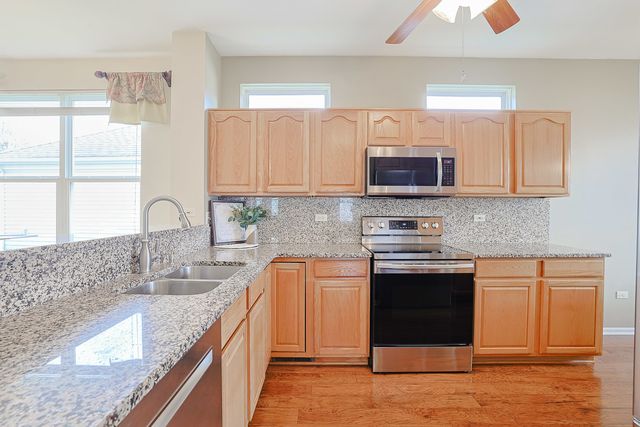 12918 W Willow Creek Lane, Huntley, IL 60142