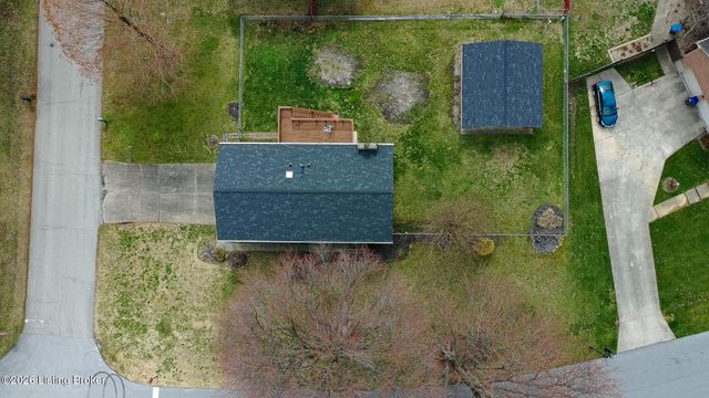 2700 Stephan Rd, Louisville, KY 40214