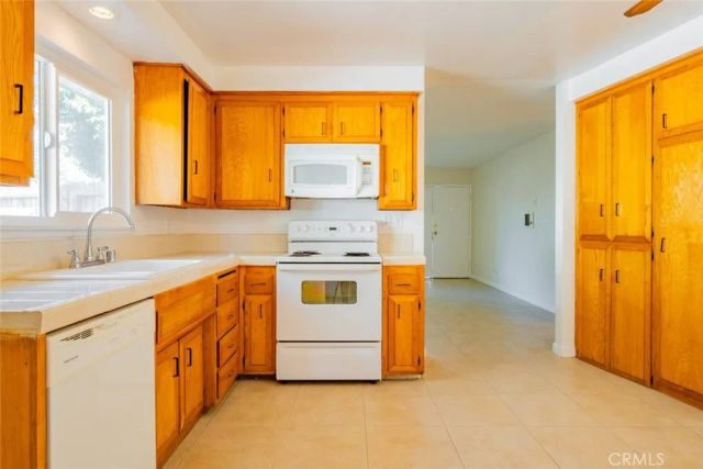 1925 Royalty and Bobolink Drive, Pomona, CA 91767