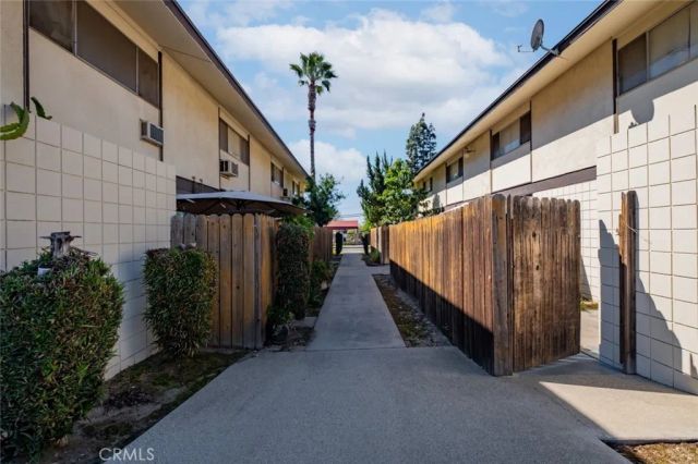 1925 Royalty and Bobolink Drive, Pomona, CA 91767