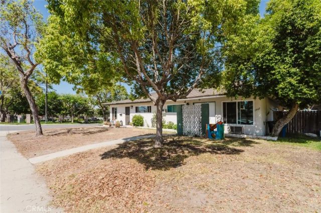 1925 Royalty and Bobolink Drive, Pomona, CA 91767