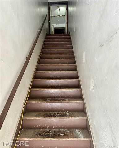 16417 E Warren Avenue, Detroit, MI 48224