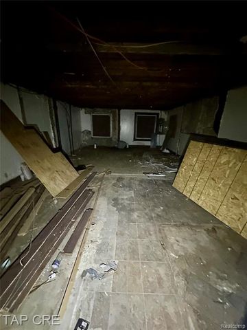 16417 E Warren Avenue, Detroit, MI 48224