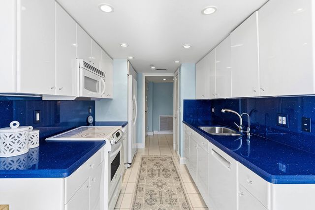 3400 S Ocean Boulevard 1gii, Palm Beach, FL 33480