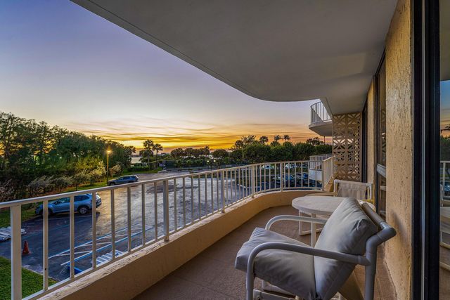 3400 S Ocean Boulevard 1gii, Palm Beach, FL 33480